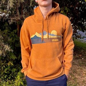 - Lake & Trail Sz L Hoodie Sweatshirt! EUC!